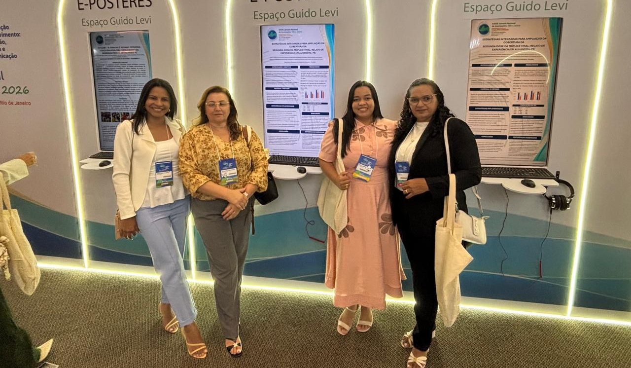 Experiência exitosa de Alhandra na vacinação ganha destaque em evento nacional no Rio de Janeiro