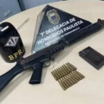 Fuzil desaparecido após fuga de soldado do Exército é localizado em matagal no Recife