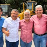 Humberto Costa entrega R$ 4,3 milhões em máquinas e caminhões para 12 municípios de Pernambuco