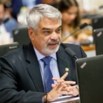 Humberto aciona autoridades federais para rigorosa apuração de incêndio na UFPE