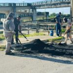Lombadas físicas são instaladas próximo à passarela de Mata Redonda para reforçar segurança no trânsito