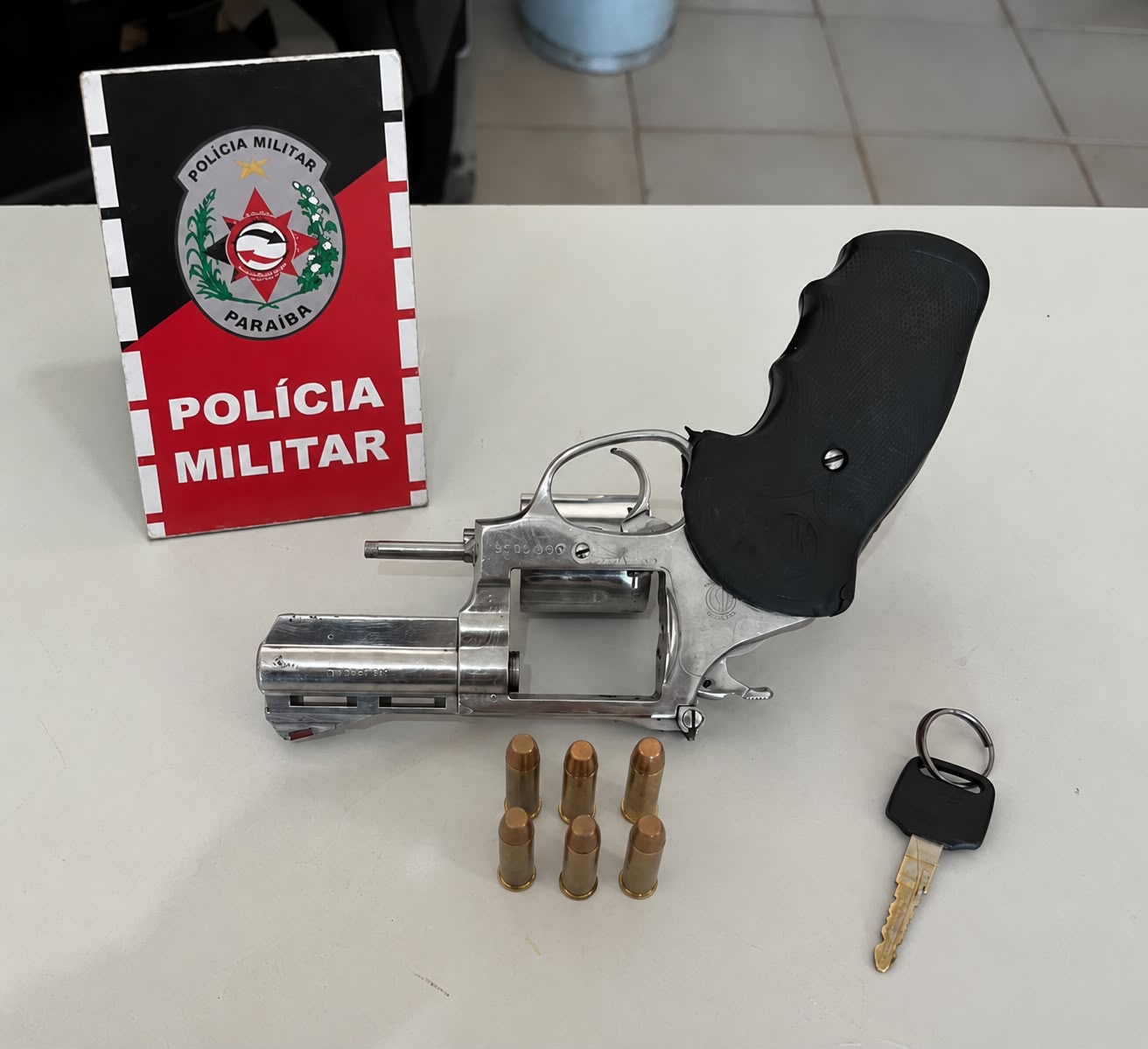 Operação Voto Seguro: Polícia Militar frustra assalto, liberta refém e apreende arma de fogo no Conde