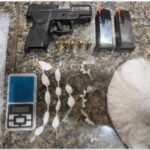 PM apreende arma de fogo, munições e drogas em Goiana