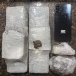 PM apreende mais de 2,2 kg de maconha com mulher que transportava drogas para Goiana