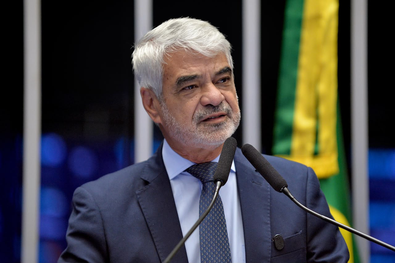 ‘Não votar o fim da 6×1 é negar cidadania ao povo brasileiro’, diz Humberto no Senado